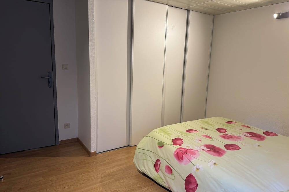 Entire apartment, Gite Spa du Thamis private terrace Clairvaux les lacs 5min from the lake in Clairvaux-les-Lacs, Jura