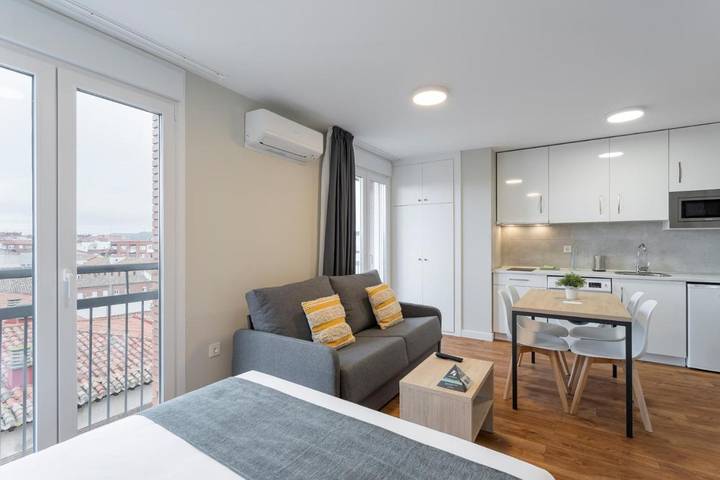 Appart’hôtel pour 4 personnes, avec Balcon et Terrasse à Palencia