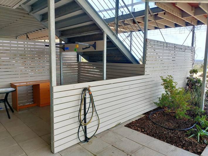 Holiday rental for 2 people, with terrace and pool as well as garden in Western Australia