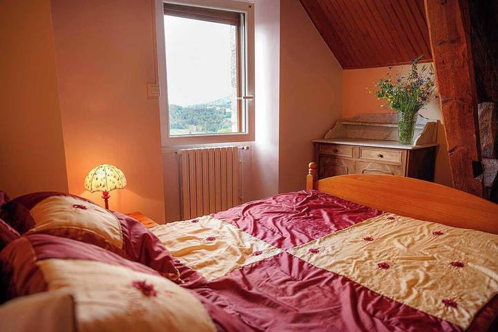 Location de vacances pour 4 personnes, avec jardin à Saint-Alban-sur-Limagnole - 3