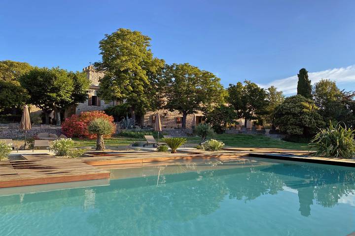 Schloss für 2 Personen, mit Garten und Terrasse sowie Ausblick in Frankreich - 2