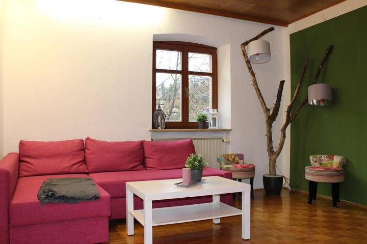 Ferienwohnung für 12 Personen, mit Terrasse und Garten sowie Ausblick