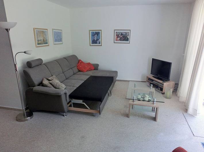 Ganze Wohnung, Parterre Ferienwohnung in sehr ruhiger Lage mit Waschmaschine, Terrasse in Wiek, Rügen