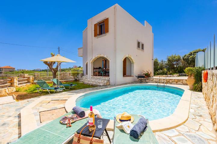 Villa voor 8 personen, met Uitzicht op zee en Tuin in Chania
