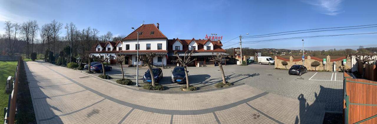 Hôtel pour 2 personnes, avec Jardin et Sauna à Brzesko