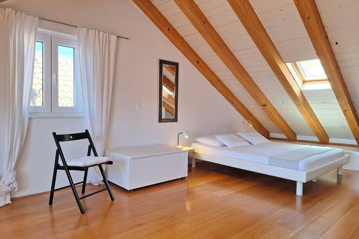 Entire apartment, Elegant and comfortable 2 bedroom apartment in the center of the town Hvar in Hvar City, Hvar