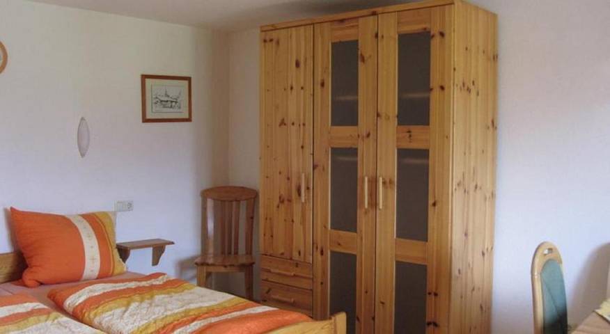 Landhaus für 2 Personen, mit Balkon und Garten sowie Sauna und Ausblick in Rettenberg