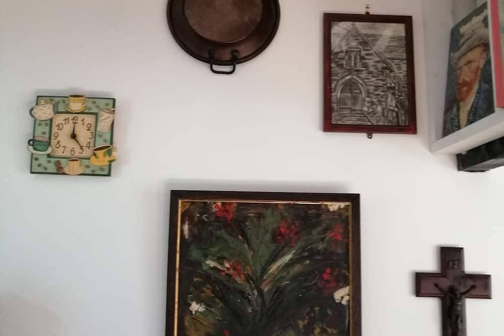 Entire apartment, Studio for rent by the night or by the week in Montluçon, Montluçon region