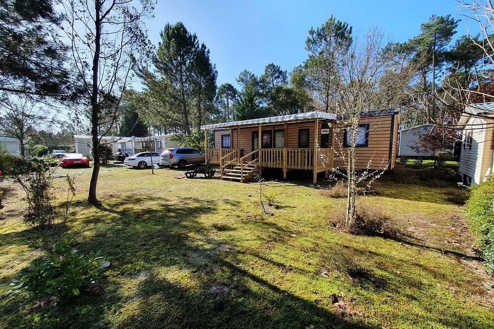 New mobile home 2022 / 44m²+veranda in 3-star vacation park approx. 4km from the beach in Saint-Julien-en-Born, Côte d’Argent