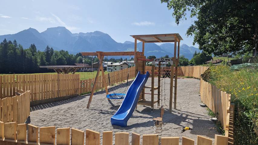 Ganze Ferienwohnung, Ferienwohnungen Winkler in Bischofswiesen - Ferienwohnung Silbergblick, 44m², 1-4 Pers., 1Sz, Du/Wc, Balkon in Bischofswiesen, Berchtesgadener Alpen