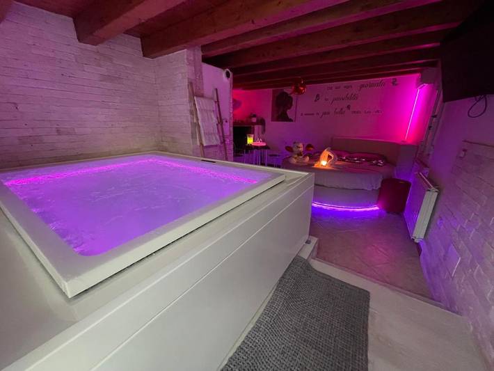 Maison d’hôte pour 2 personnes, avec piscine ainsi que terrasse et jacuzzi à Brindisi - 3