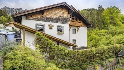 Ferienwohnung für 3 Personen, mit Balkon, kinderfreundlich in Bayerisch Gmain