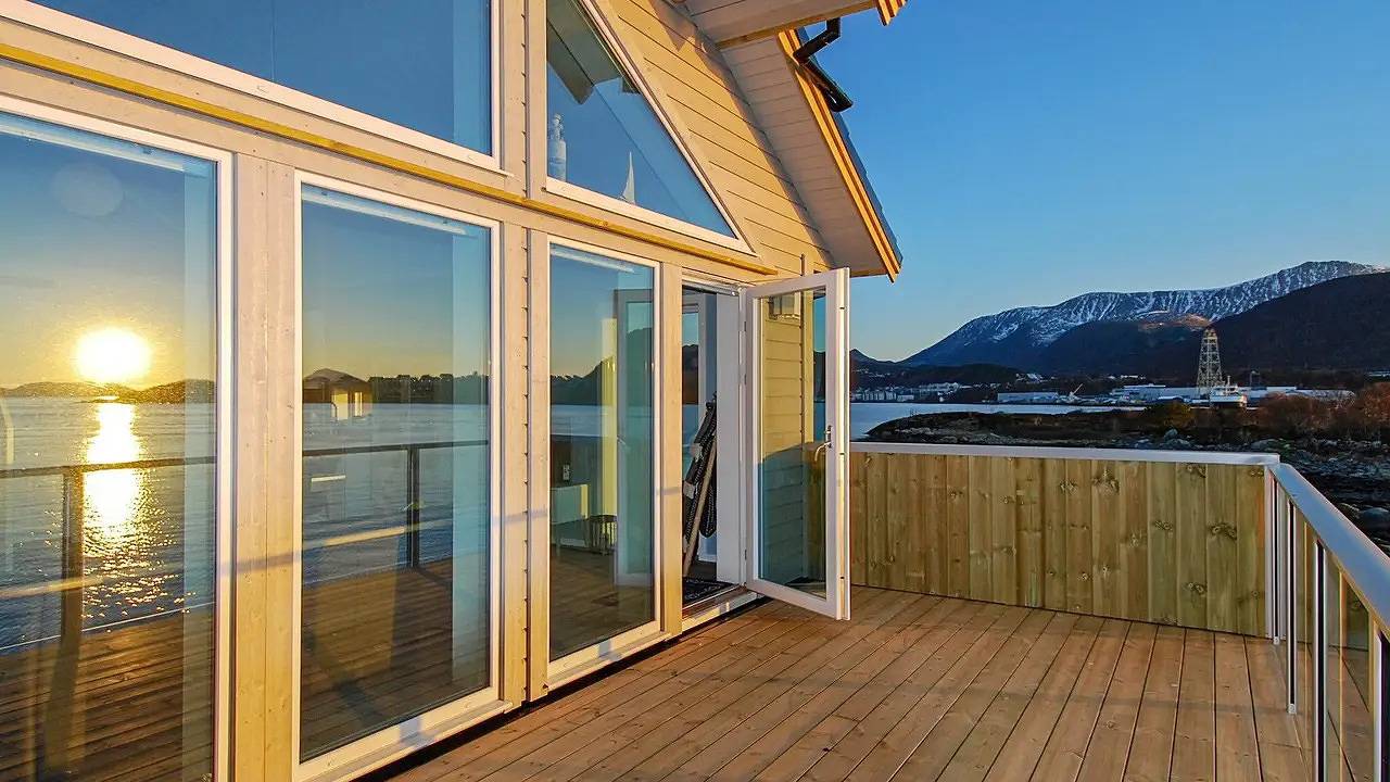 Ferienhaus für 10 Personen (135 m²) in Brattvåg in Haram, Nordlige Fjord-Norge
