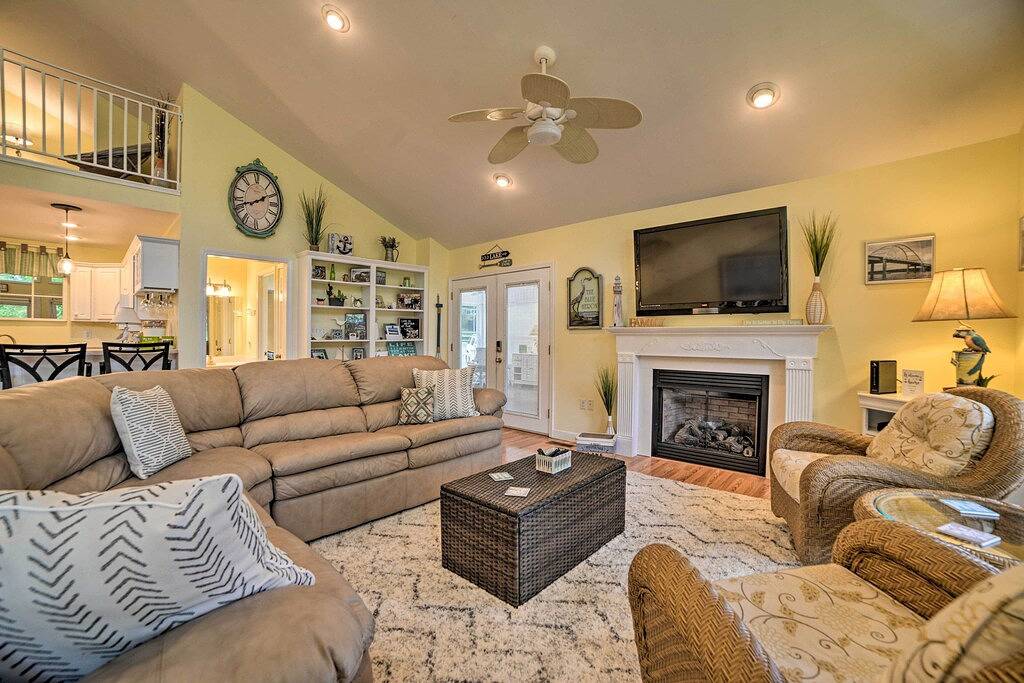 Kentucky Lake House with a Great Outdoor Space! in Kentucky Lake