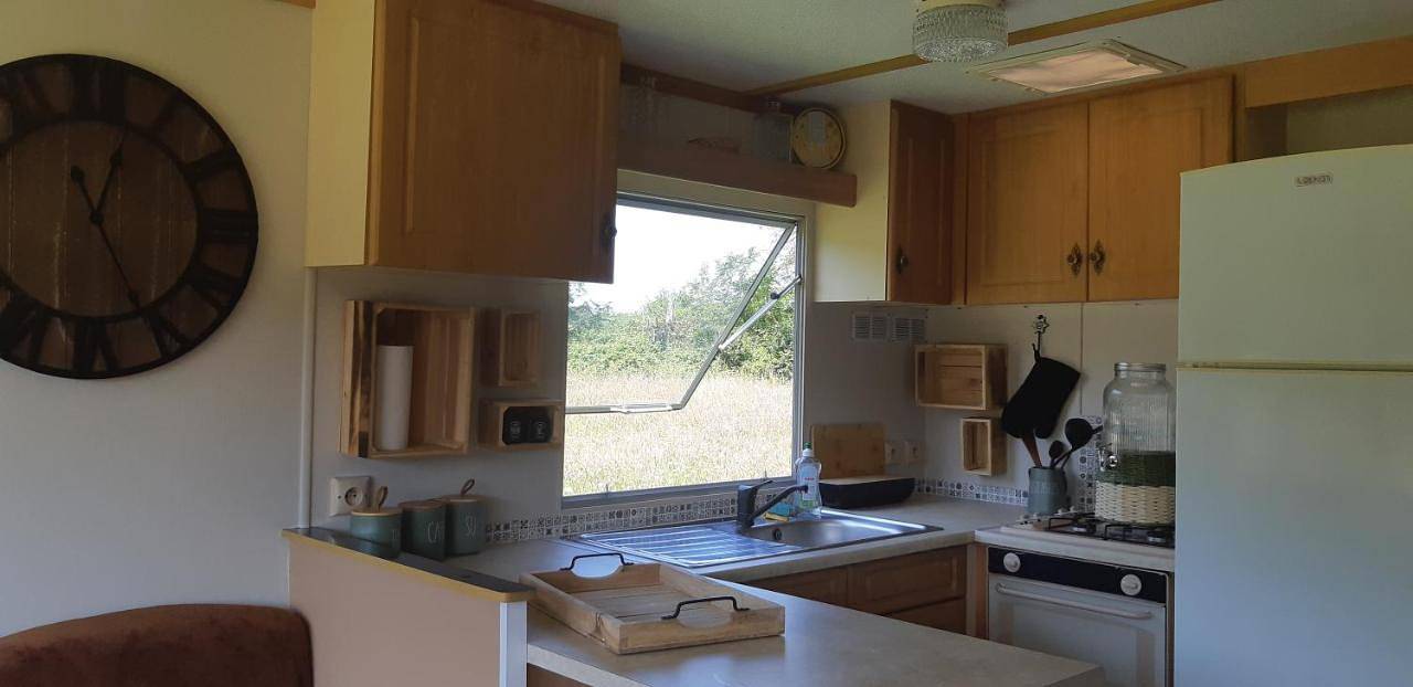"Comme Chez Toi", Mobile-home dans Camping à la ferme in Arcomps, Saint-Amand-Montrond