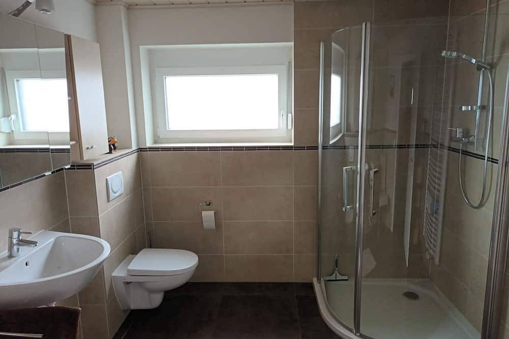 Ganze Wohnung, Ferienwohnung, 57qm, 1 Wohn-/Schlafzimmer, max 2 Personen in Sinsheim, Kraichgau