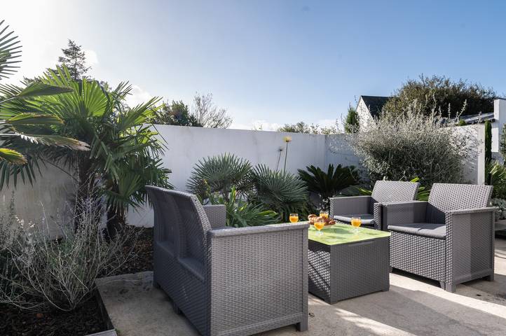 Holiday Home 'La Maison Bleue Domainedecolomban' with Wi-Fi in Carnac, Côte des Mégalithes