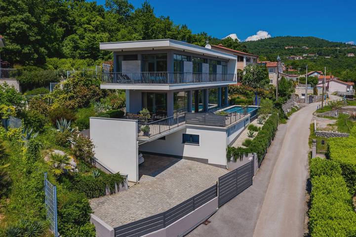 Villa für 10 Personen, mit Pool und Meerblick sowie Sauna in Grad Opatija