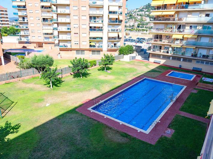 Ferienwohnung für 4 Personen, mit Balkon und Garten in Malgrat de Mar