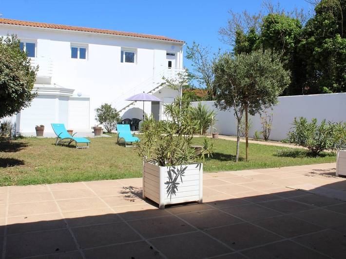 Location de vacances pour 6 personnes, avec Balcon ainsi que Terrasse et Jardin dans Office de Tourisme de Saint Pierre d'Oléron