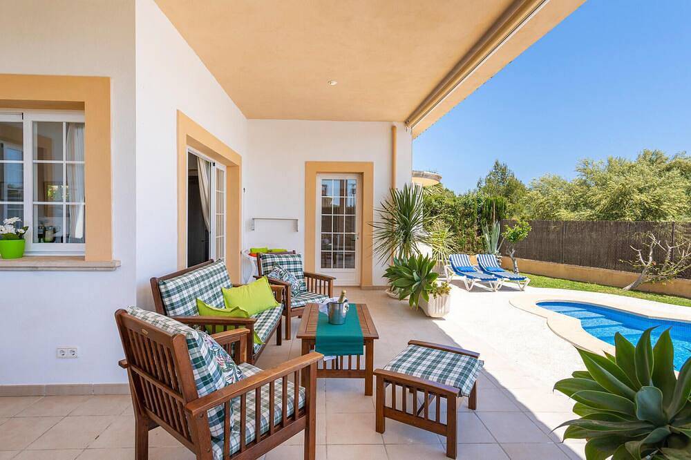Beach front home in Cala Bona in Cala Bona, Son Servera