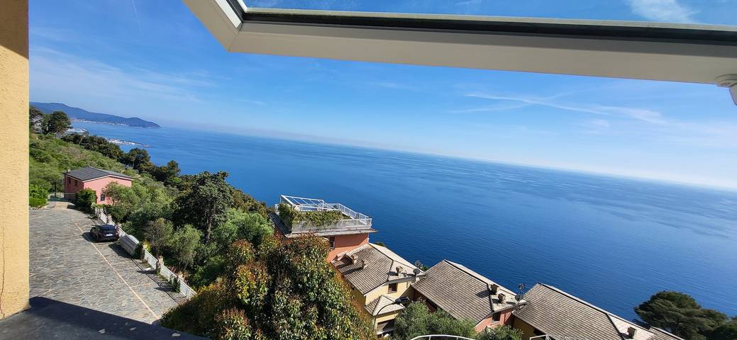 Appartamento intero, "Ocean Blue" un gioiello con Vista mare impareggiabile, posto auto privato, aria condizionata in Sant'Andrea di Rovereto, Chiavari