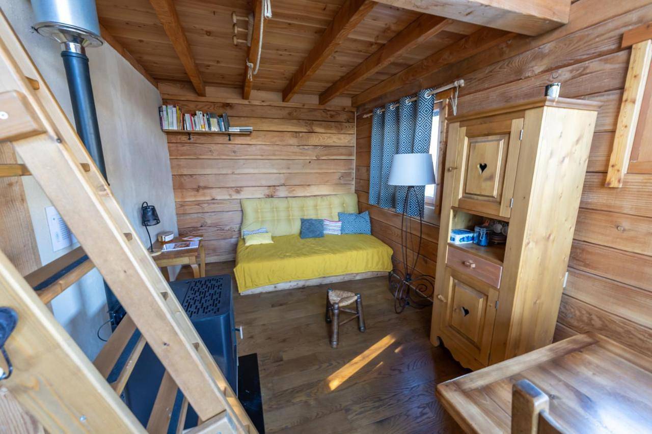 Two-Bedroom Chalet in Champcella, Parc national des Écrins