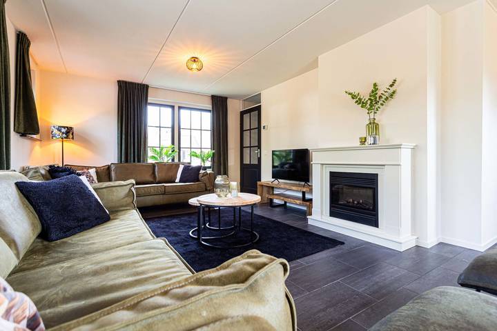 Ferienwohnung für 10 Personen, mit Whirlpool und Terrasse sowie Garten und Kinderpool