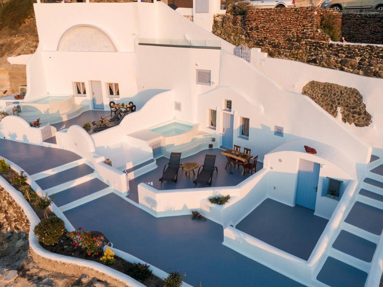 Entire apartment, Deluxe Cave Suite | Jetted Tub | Sea & Sunset View in Finikia, Santorini