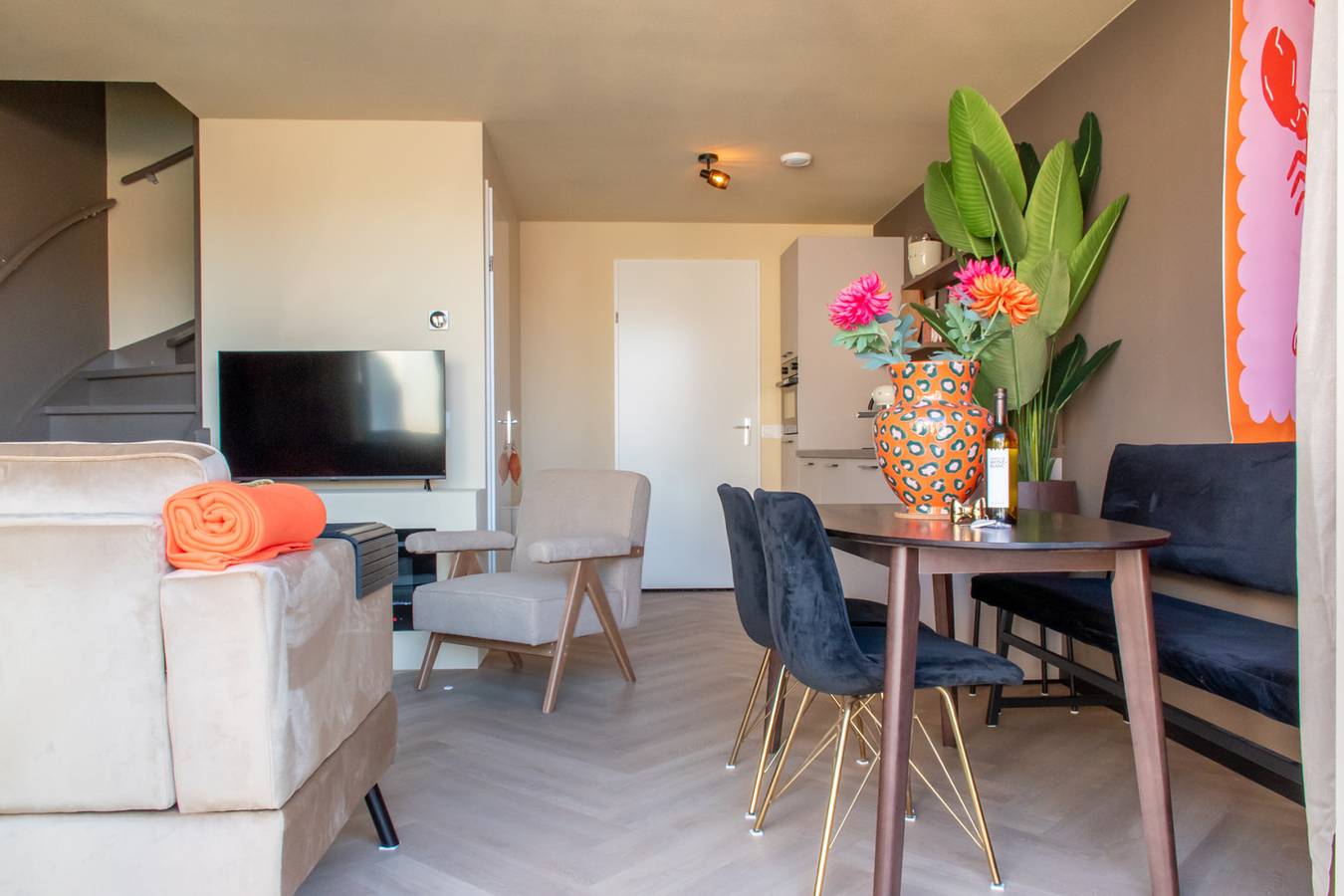 Charming 4-person holiday home in the heart of Domburg town centre in Domburgo, Walcheren