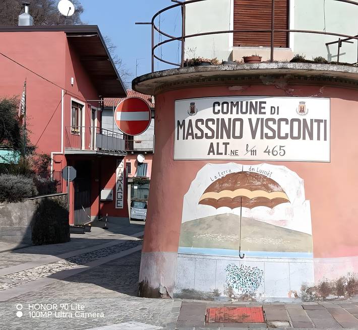 Gîte pour 4 personnes, avec balcon dans Massino Visconti
