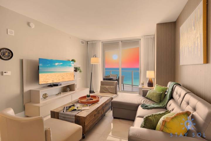 Vacation rental for 4 people, with terrace and pool in Hallandale Beach