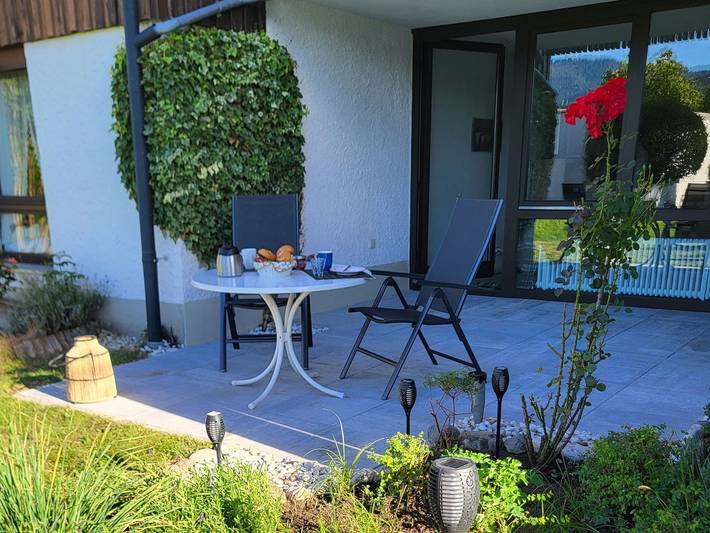 Ferienwohnung für 2 Personen, mit Terrasse und Garten sowie Ausblick am Schliersee - 2