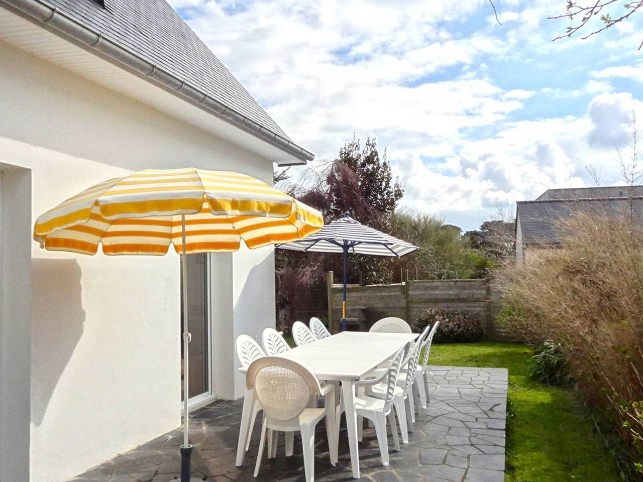 Large Family Home near Beach, 200m from Sea, Trégastel in Coz Pors, Trégastel