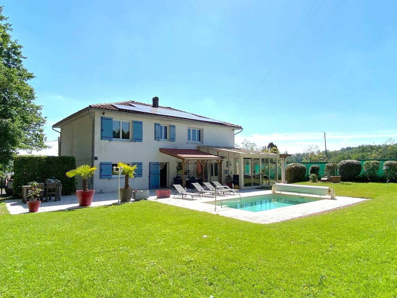 Gîte Villa Berthelots avec piscine privée au Sud de la Charente in Saint-Amant-de-Montmoreau, Charente