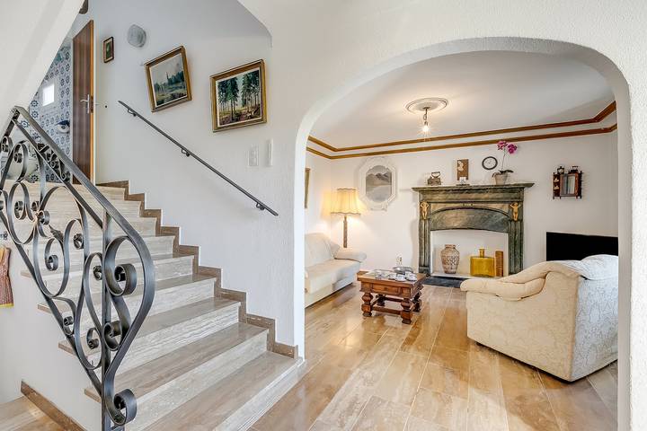 Casa Naima: Family House | Terrace & Peaceful Location in Vezio, Alto Malcantone