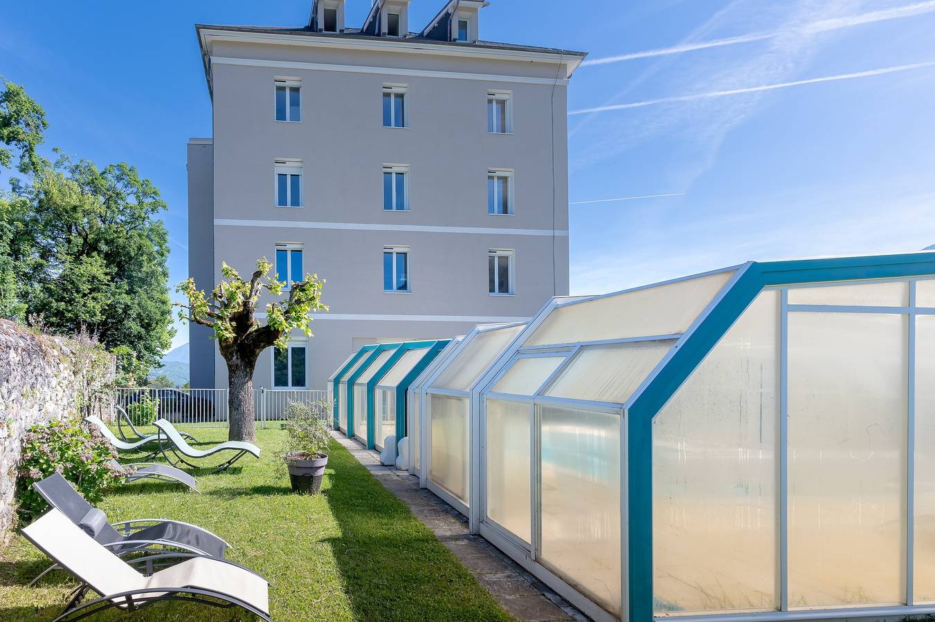 « Clos Du Oui » con piscina, terrazza e giardino comuni – tariffa per 50 persone in Arvillard, Chambéry e dintorni
