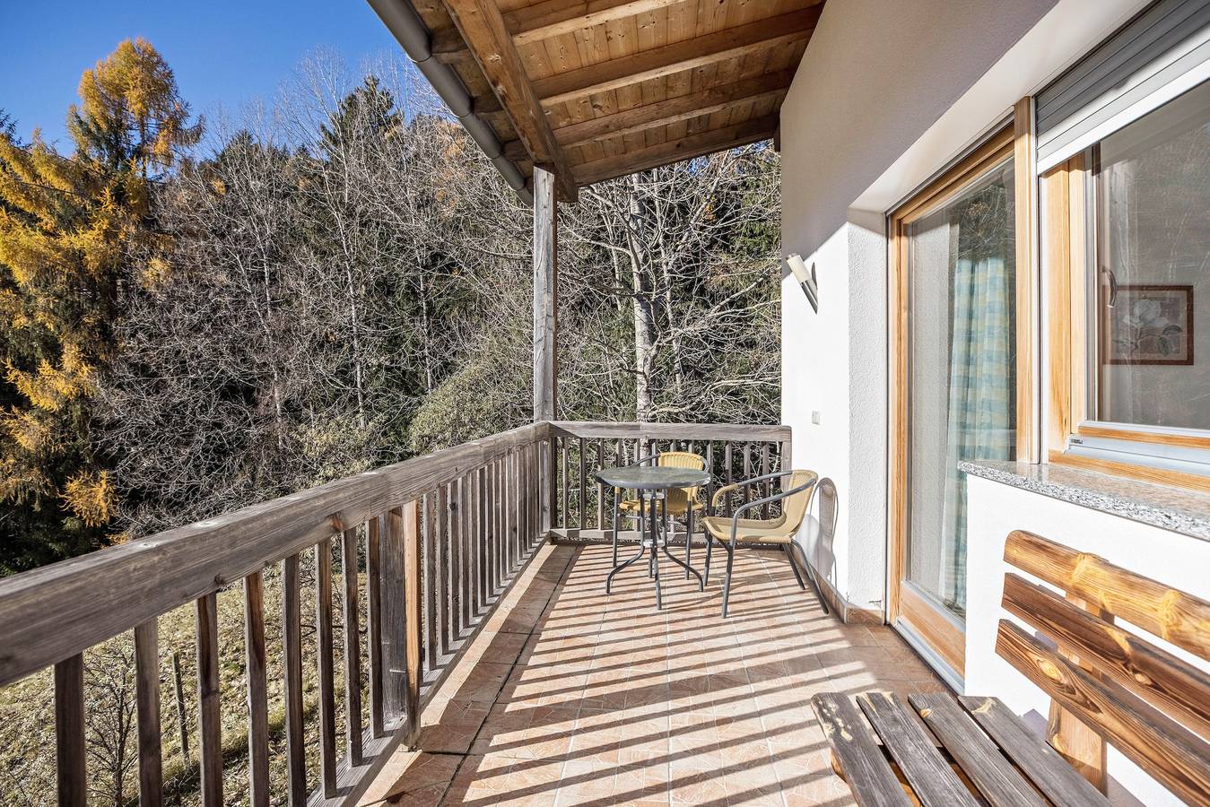 Ganze Wohnung, Bnb Lettnerhof – Balcony Familysuite. Mitten im Grünen, Südbalkon, Bergblick, Wlan. in Welsberg-Taisten, Östliche Dolomiten