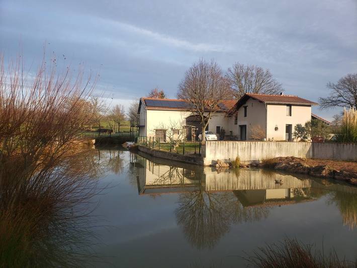 Chambre d’hôte pour 2 personnes, avec jardin et piscine