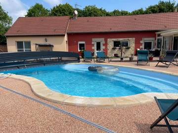 Chambre d’hôte pour 3 personnes, avec piscine ainsi que vue et jardin, adapté aux familles à Aunou-sur-Orne