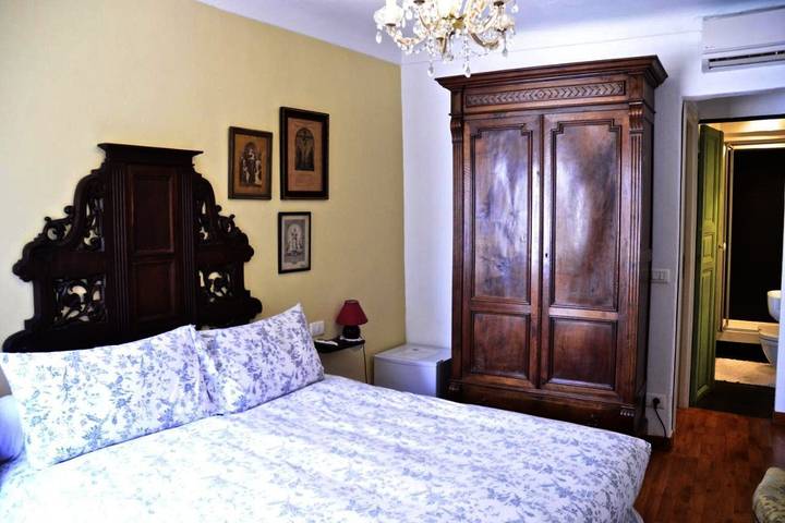 Location de vacances pour 2 personnes, avec terrasse à Région de Vintimille - 2