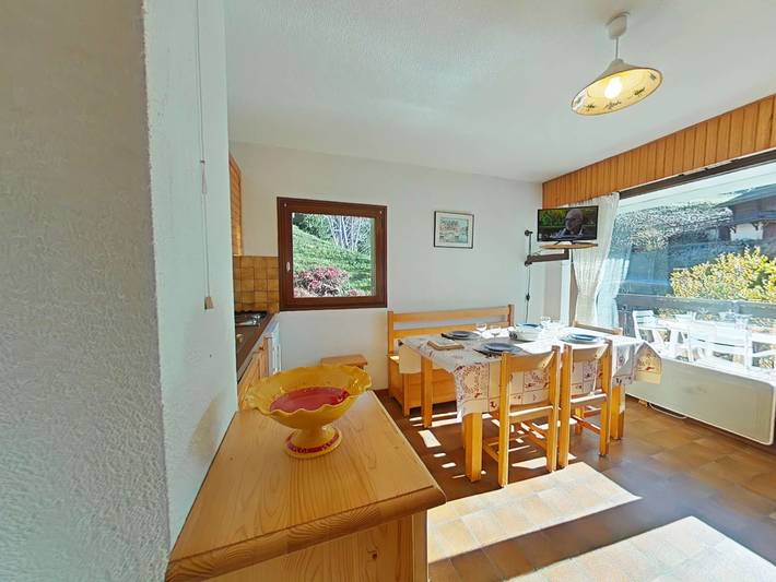 Gîte pour 4 personnes, avec terrasse dans Chinaillon - 3