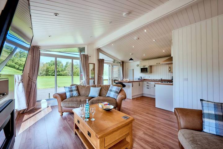 Ferienhaus für 4 Personen, mit Whirlpool und Terrasse sowie Sauna in Schottland