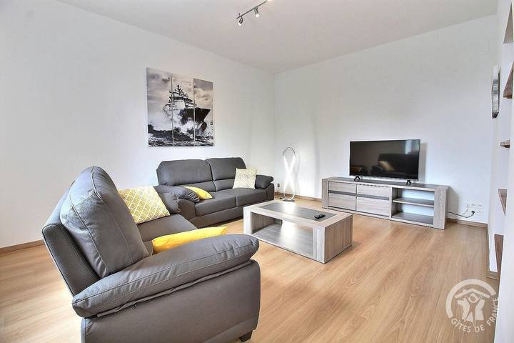 Gîte pour 6 personnes, avec terrasse et jardin dans La Roche-Jaudy - 4