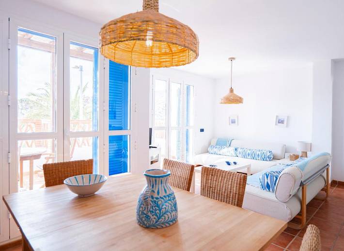 Apartamento para 4 personas, con Balcón además de Terraza y Vistas en La Isleta del Moro