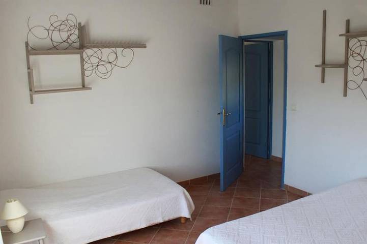 Location de vacances pour 4 personnes, avec jardin à Nans-les-Pins - 3