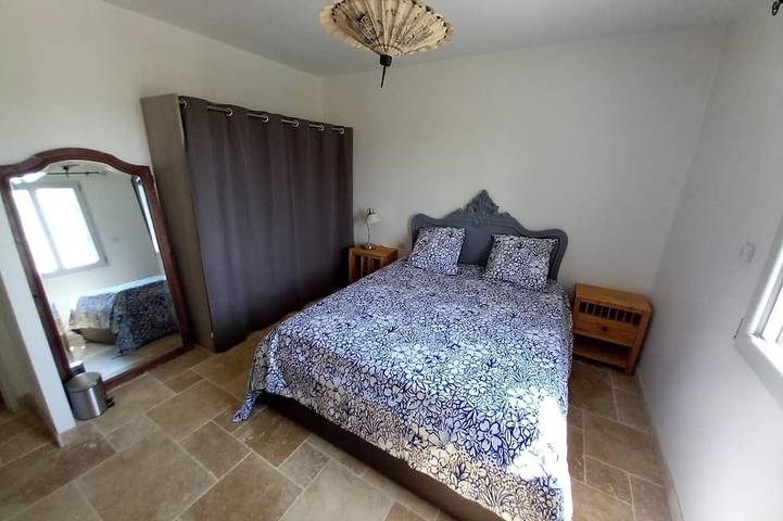 Location de vacances pour 6 personnes, avec terrasse et jardin à Meyrals - 4