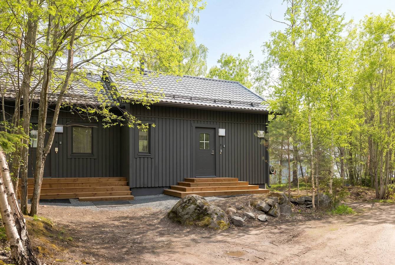 Gemütliches Stadthaus mit Sauna, Whirlpool und See nur 30 Minuten von Helsinki entfernt in Espoo, Uusimaa