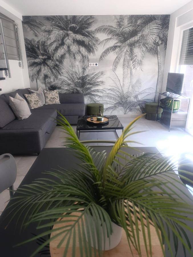 Location de vacances pour 8 personnes, avec Terrasse et Jardin à Holzheim