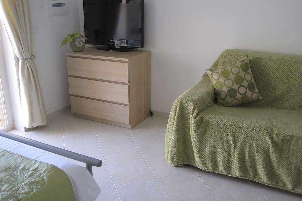 Apartamento entero, Apartamento moderno con terraza en el Pizzo Beach Club in Pizzo, Provincia de Vibo Valentia